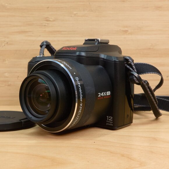 Kodak EasyShare Z980 Digital Camera / 12 MP / 24X Optical Zoom / Black - Picture 1 of 6